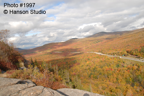 Franconia Notch - Artists Bluff looking north - Fall